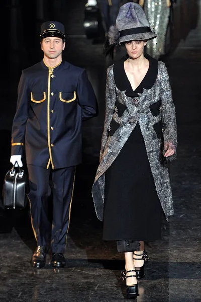 Look 46
